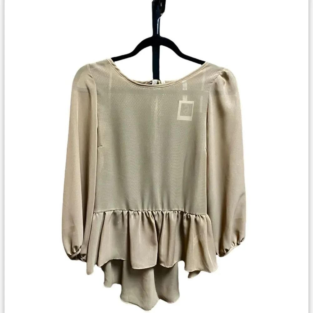 Manito Taupe 3/4 Sleeve Peplum Blouse NWT